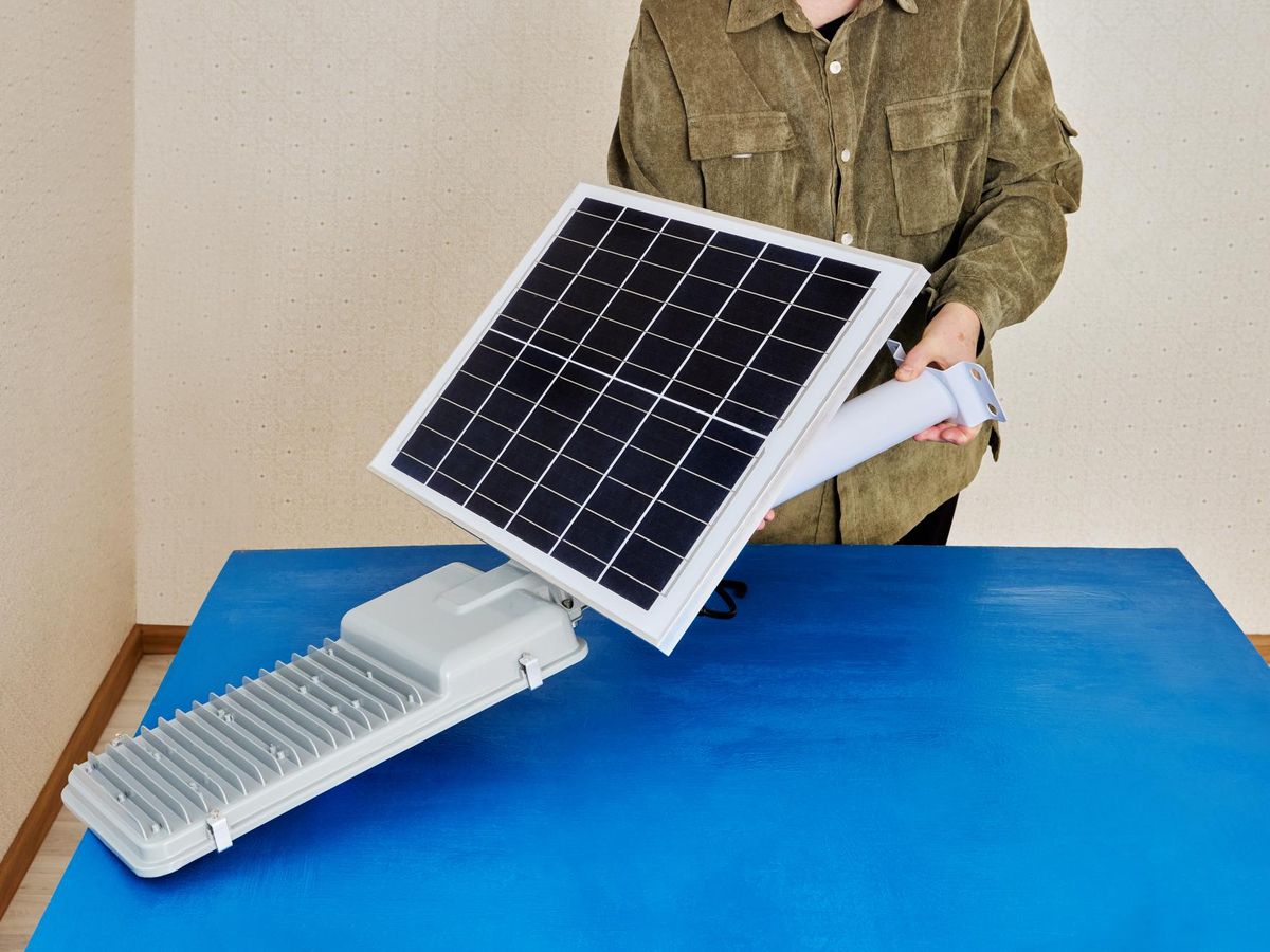 Jak przebiega instalacja fotowoltaiczna i na co zwrócić uwagę?