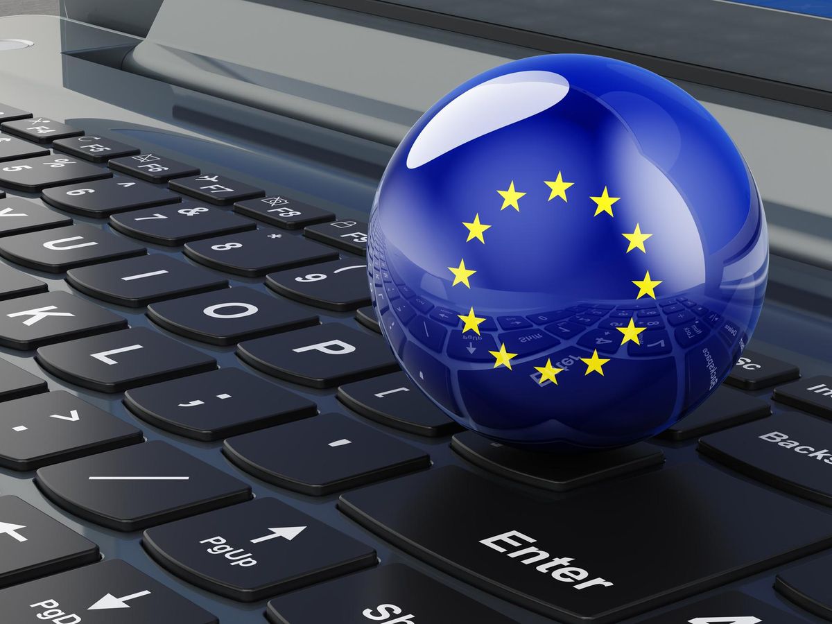 Jak europejskie inicjatywy cyfrowe wzmacniają społeczeństwo obywatelskie na platformach internetowych